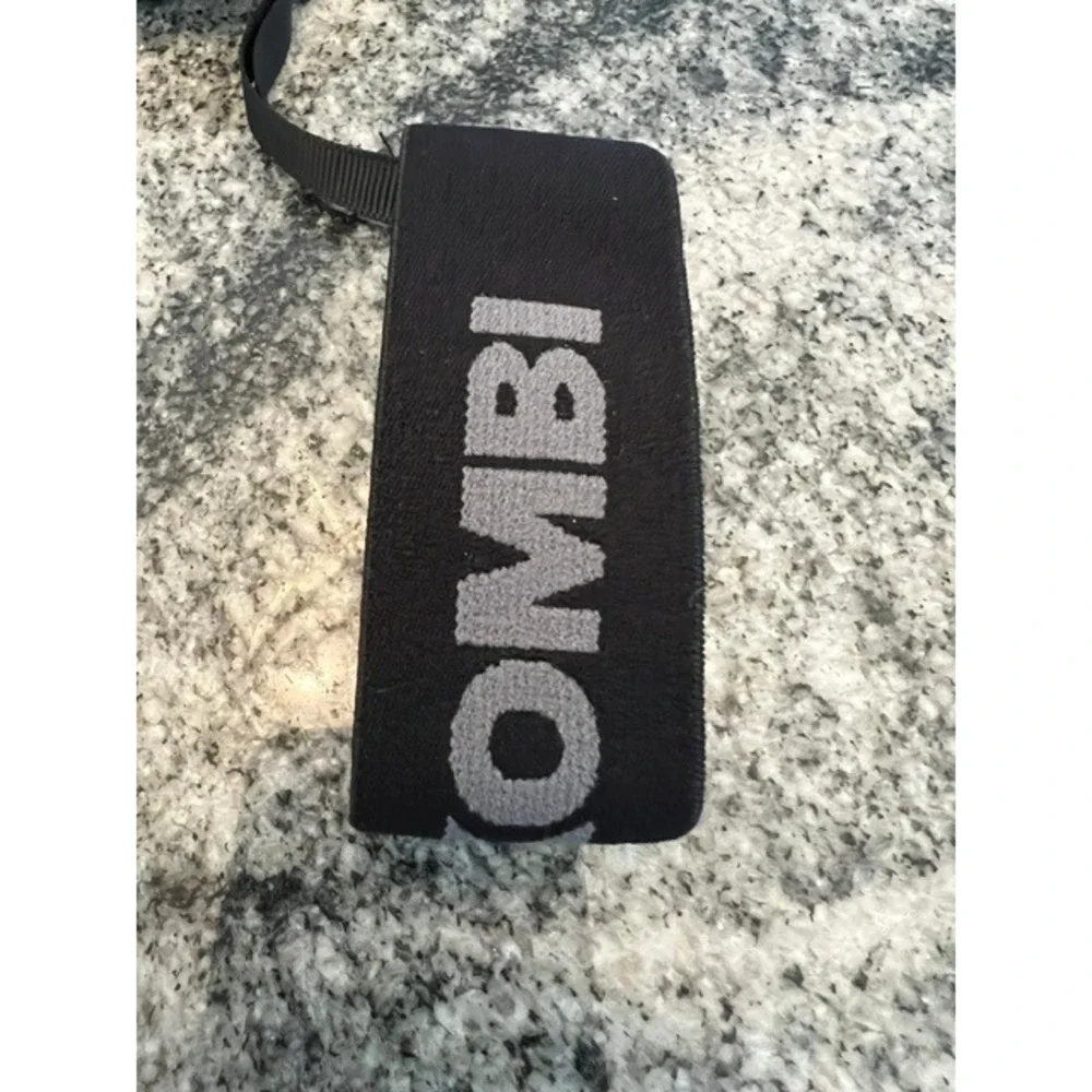 Kombi Storm Cuff Mittens Women Small Black Excellent Waterproof Insulated 2/1603